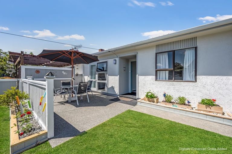 Photo of property in 76b Gloucester Street, Greenmeadows, Napier, 4112
