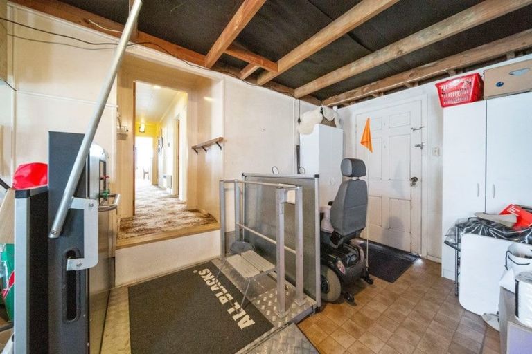 Photo of property in 202 Carrington Street, Vogeltown, New Plymouth, 4310