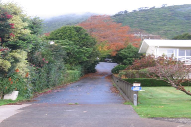 Photo of property in 39 Seddon Street, Waikanae, 5036