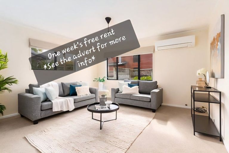 Photo of property in 6 Furlong Crescent, Churton Park, Wellington, 6037