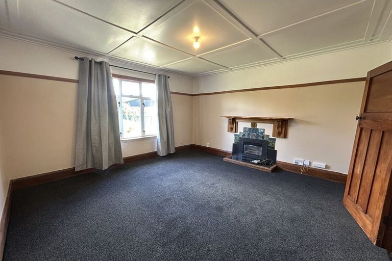 Photo of property in 56 Waihi Road, Hawera, 4610