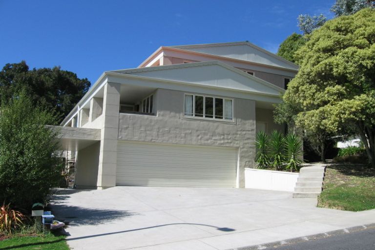 Photo of property in 38 Saddleback Rise, Murrays Bay, Auckland, 0630