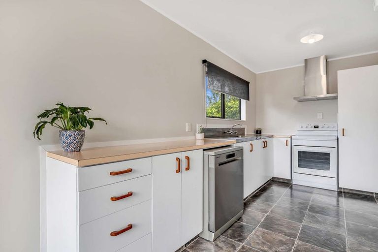 Photo of property in 14b Titoki Place, Edgecumbe, 3120