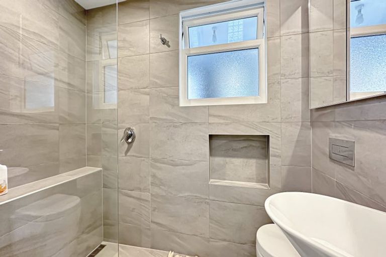 Photo of property in 665 South Titirangi Road, Titirangi, Auckland, 0604