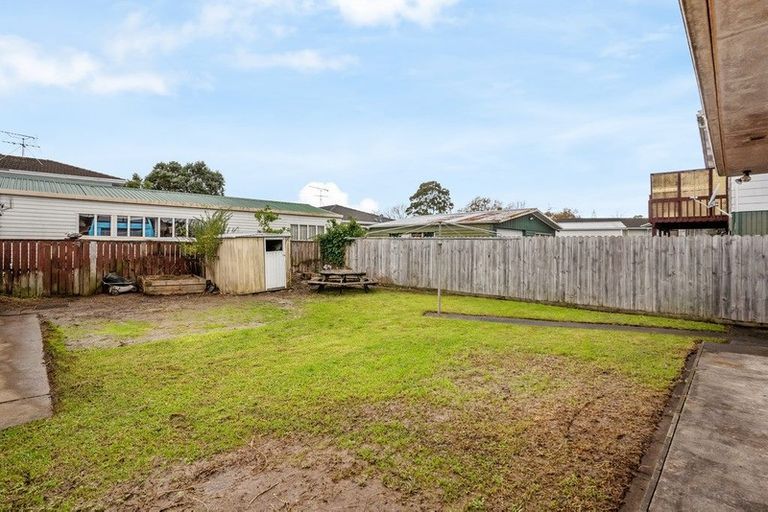Photo of property in 37 Reelick Avenue, Pakuranga Heights, Auckland, 2010