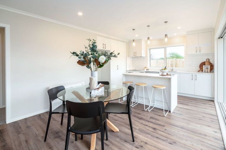 Photo of property in 4a Van Baarle Close, Carterton, 5713