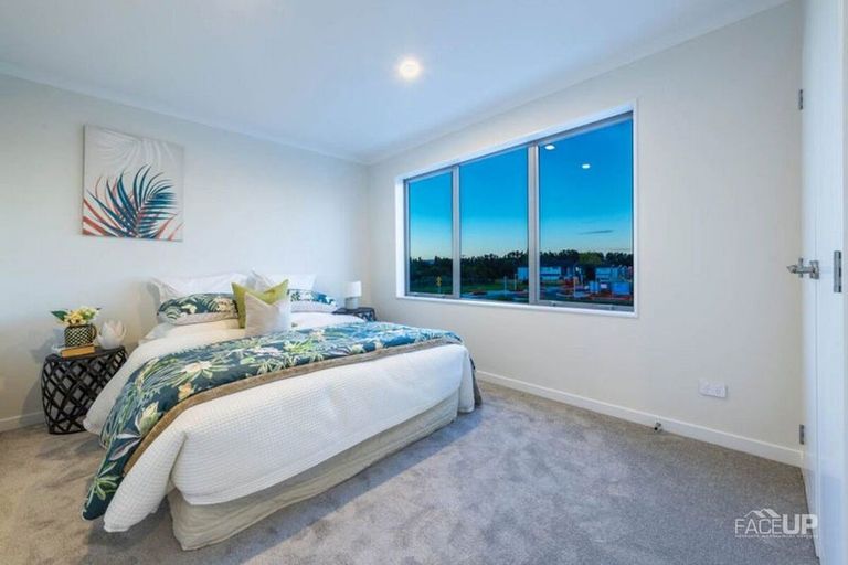 Photo of property in 3 Parara Way, Hobsonville, Auckland, 0616