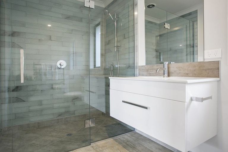 Photo of property in 35 Tulip Drive, Cambridge, 3434