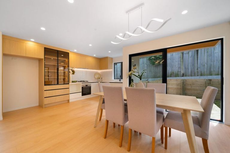 Photo of property in 6 Palmer Avenue, Glen Eden, Auckland, 0602