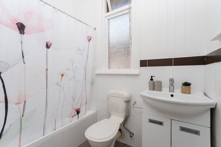 Photo of property in 145 Fitzroy Street, Forbury, Dunedin, 9012