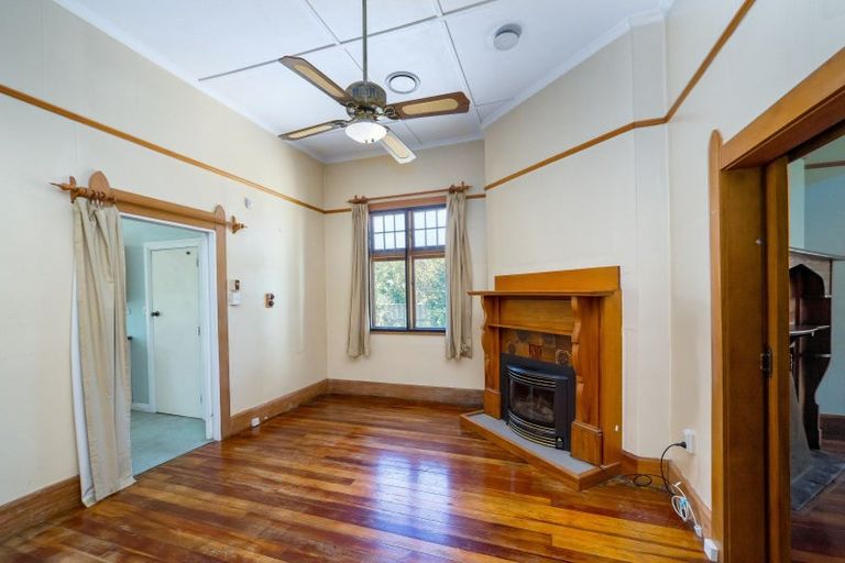 Photo of property in 8 Garrison Street, Carterton, 5713