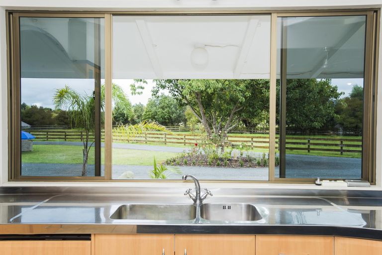 Photo of property in 42 Cameron Road, Makauri, Gisborne, 4071