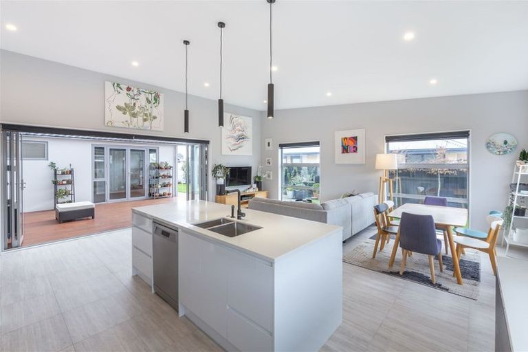 Photo of property in 13 Picadilly Avenue, Casebrook, Christchurch, 8051