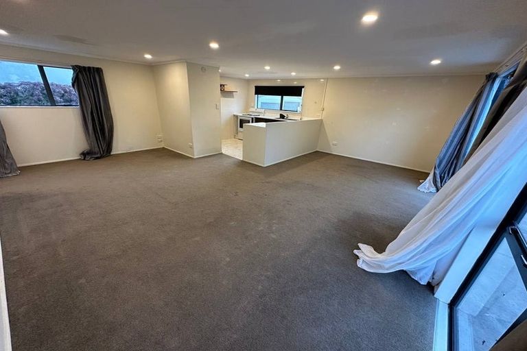 Photo of property in 42 Codlin Road, Waiuku, 2683