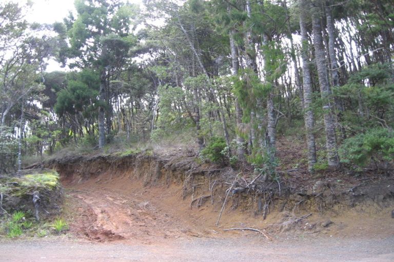 Photo of property in 72 Whatipu Road, Huia, Auckland, 0604