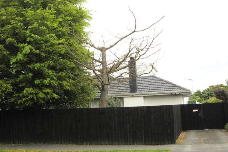 Photo of property in 31 Heath Street, Burnside, Christchurch, 8053