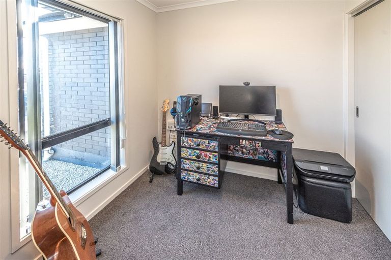 Photo of property in 17 Magnolia Crescent, Tawhero, Whanganui, 4501