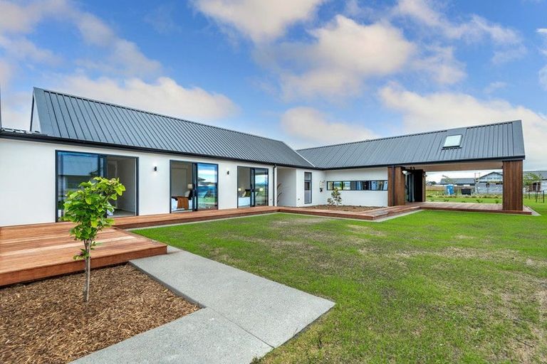 Photo of property in 37 Texel Crescent, West Melton, 7618