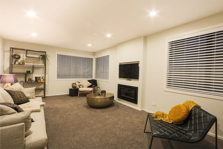 Photo of property in 9 Laly Haddon Place, Matakana, Warkworth, 0985