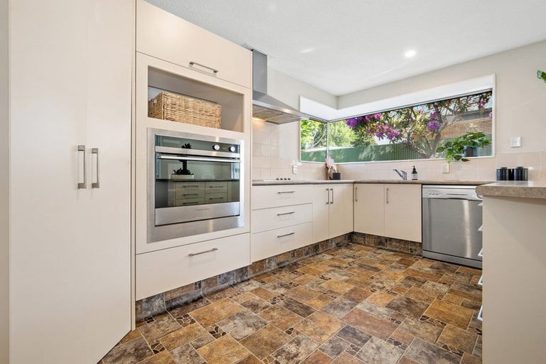 Photo of property in 8a Puna Street, Riccarton, Christchurch, 8041