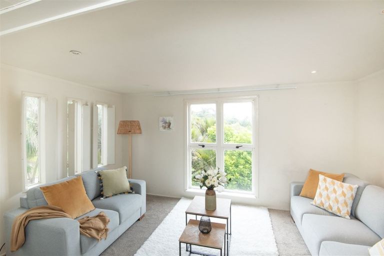 Photo of property in 2 Park Hill Road, Birkenhead, Auckland, 0626