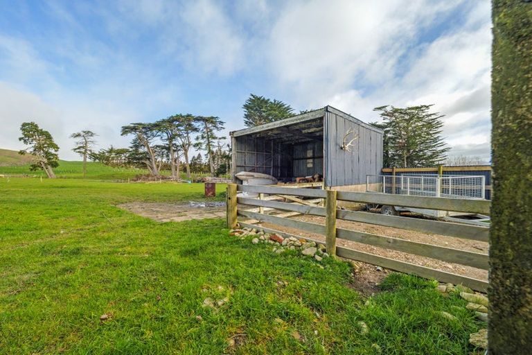 Photo of property in 96 Alfredton Road, Eketahuna, 4900