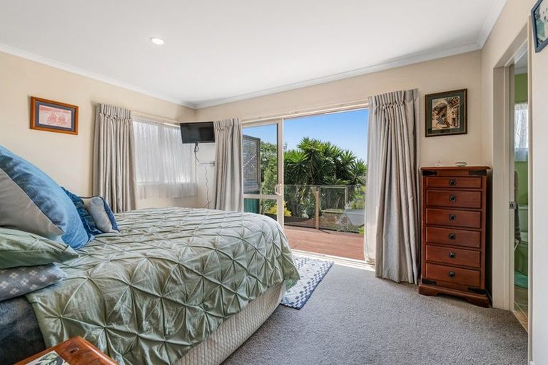 Photo of property in 57a Kestrel Heights, Arkles Bay, Whangaparaoa, 0932