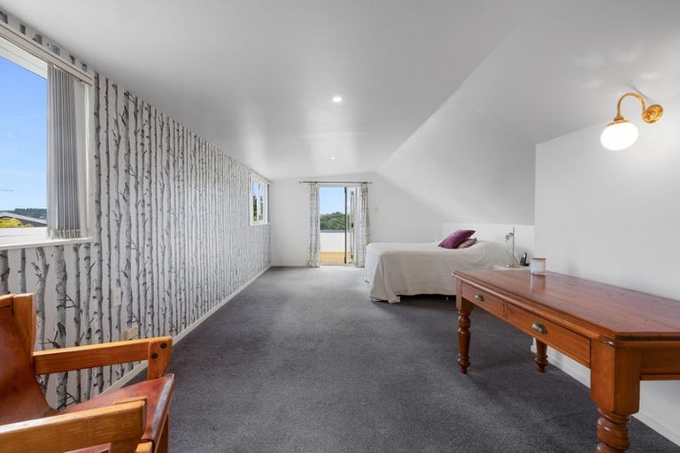 Photo of property in 3 Waiwera Place, Merrilands, New Plymouth, 4312