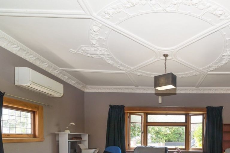 Photo of property in 18 Kowhai Avenue, Takaro, Palmerston North, 4410