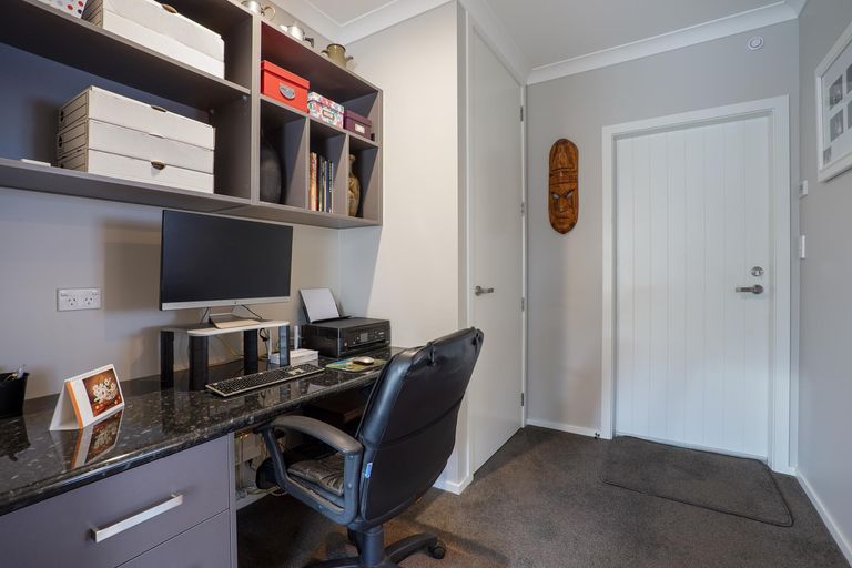 Photo of property in 46 Totara Road, Awapuni, Palmerston North, 4412