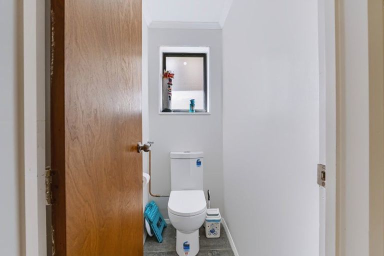 Photo of property in 15 Olivia Street, Stratford, 4332