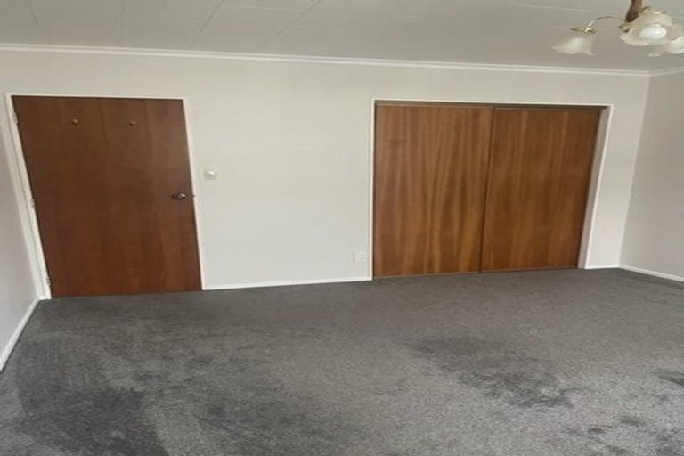 Photo of property in 2/30 Whitley Avenue, Ebdentown, Upper Hutt, 5018