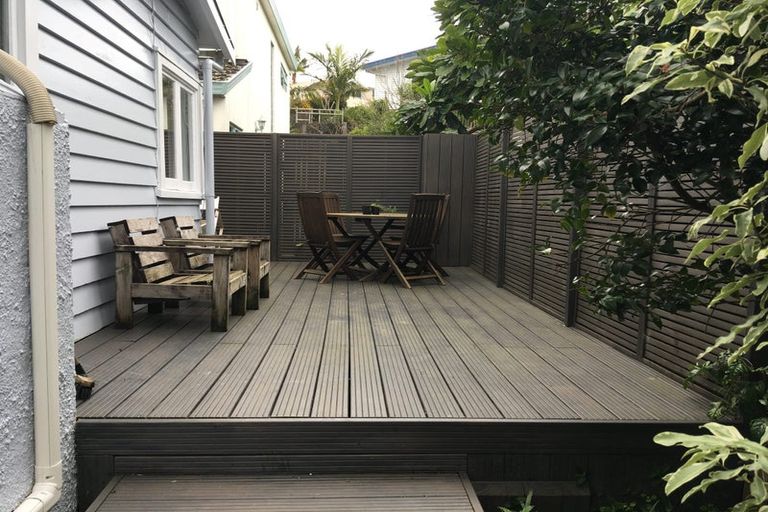 Photo of property in 1/7 Nile Road, Milford, Auckland, 0620