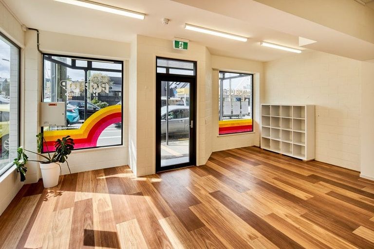 Photo of property in 1 Post Office Avenue, Berhampore, Wellington, 6023