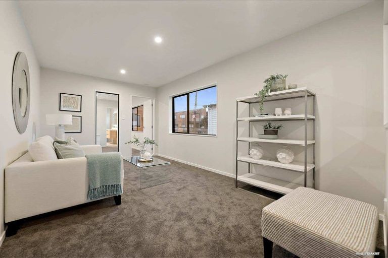 Photo of property in 13 Vazey Way, Hobsonville, Auckland, 0618