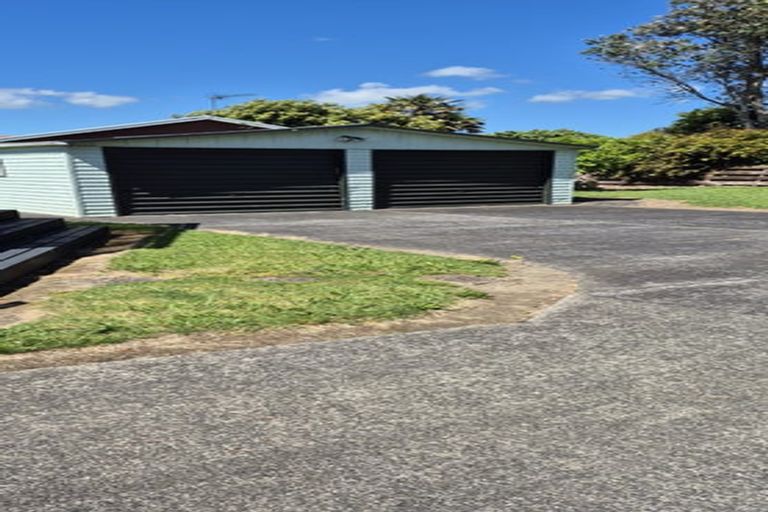Photo of property in 44 Racecourse Road, Waiuku, 2123