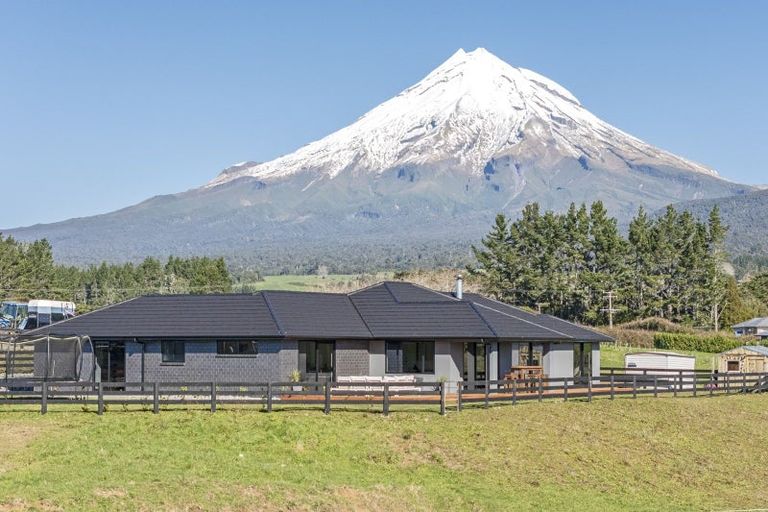 Photo of property in 188 Maude Road, Kaimiro, New Plymouth, 4371