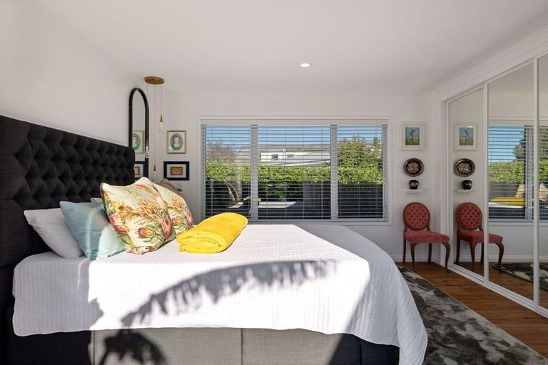 Photo of property in 41 Rosedale Crescent, Cloverlea, Palmerston North, 4412
