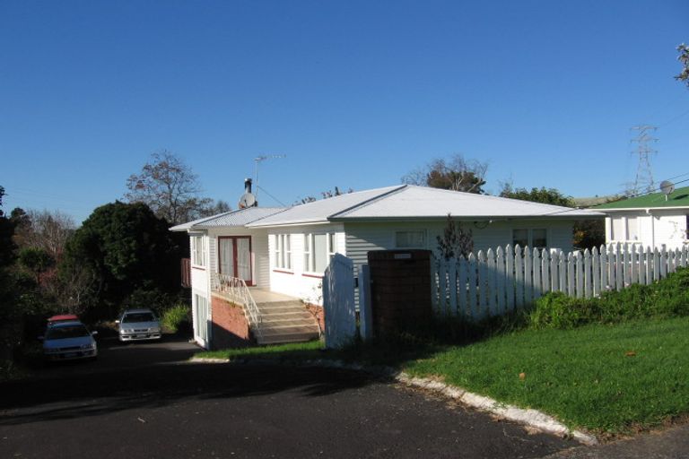 Photo of property in 49 Tiroroa Avenue, Te Atatu South, Auckland, 0610
