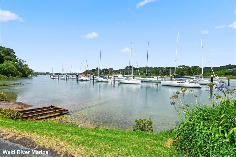 Photo of property in 196 Wade River Road, Wade Heads, Whangaparaoa, 0932