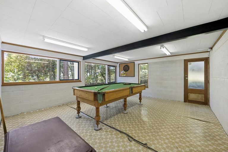 Photo of property in 222 Atkinson Road, Titirangi, Auckland, 0604