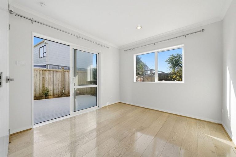 Photo of property in 152a Weatherly Road, Torbay, Auckland, 0630