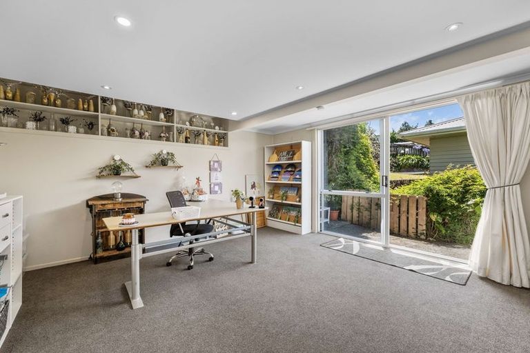 Photo of property in 74 Awanui Street, Merrilands, New Plymouth, 4312