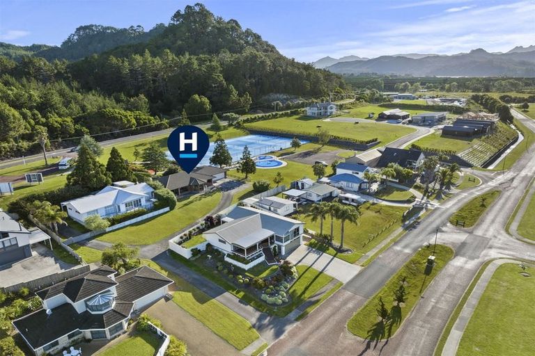 Photo of property in 338 Waterways Parade, Pauanui, Hikuai, 3579