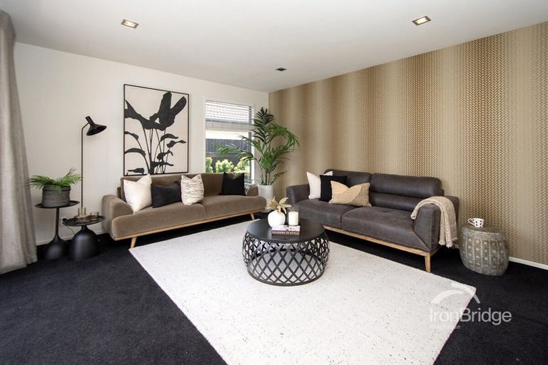 Photo of property in 14 Papaumu Green, Parklands, Christchurch, 8083