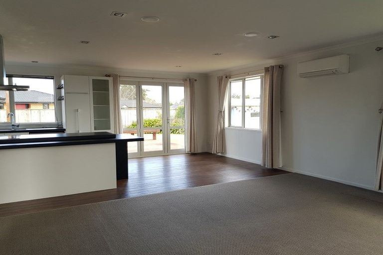 Photo of property in 4 Rawiri Drive, Bell Block, New Plymouth, 4312