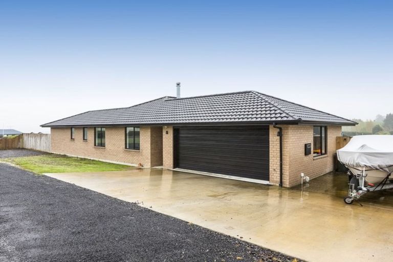 Photo of property in 50 Titri Road, Waihola, Outram, 9073