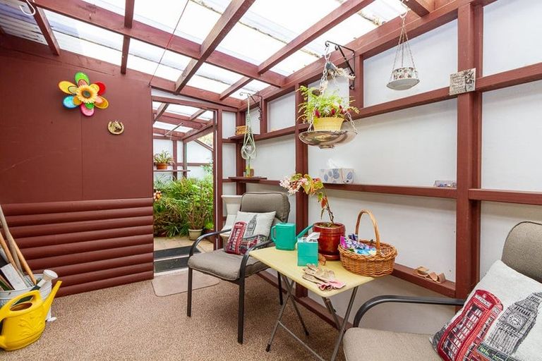 Photo of property in 15 Aintree Crescent, Awapuni, Palmerston North, 4412