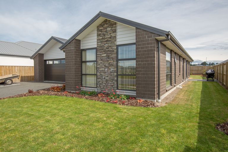 Photo of property in 11 Lemonwood Drive, Rolleston, 7615