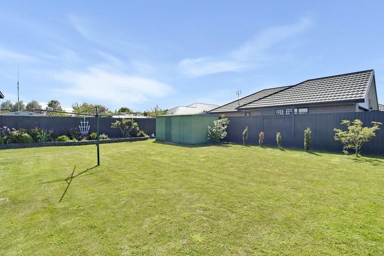 Photo of property in 12 Devlin Avenue, Rangiora, 7400
